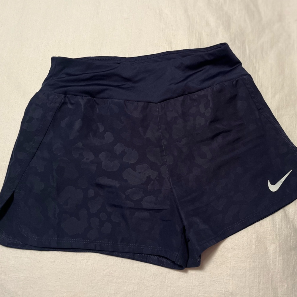 Nike athletic shorts size xs 🐆